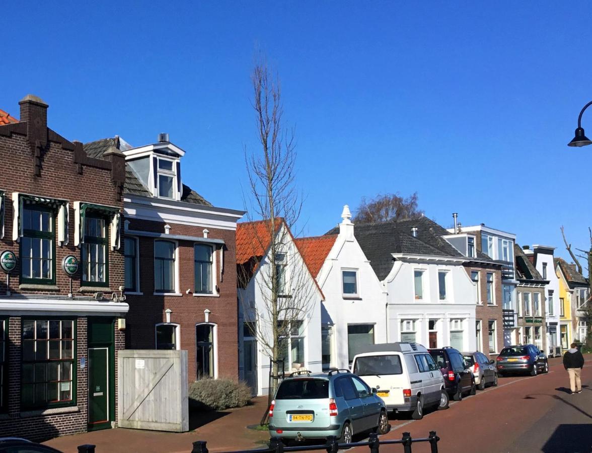 De Kapiteinshut Aan De Rivier Met Xl Ligbad En Sauna Lekkerkerk ภายนอก รูปภาพ